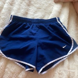 Nike drift short navy blue w drawstrings and built in under wear